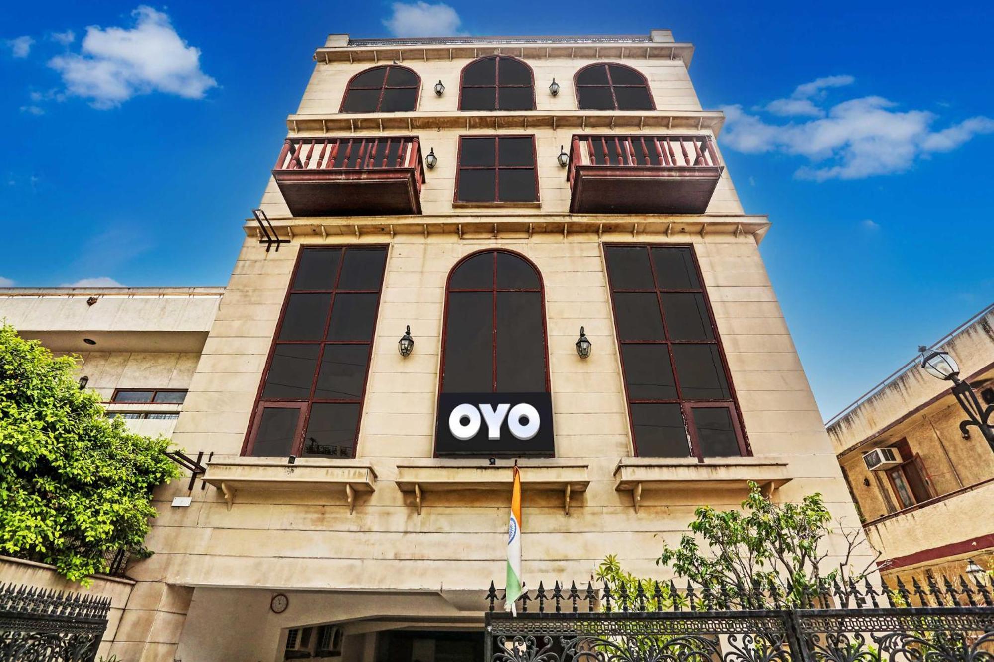 Townhouse The Royce New Friends Colony Hotel New Delhi Bagian luar foto